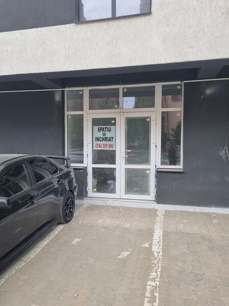 Militari Residence str. Tineretului 20, 92 mp vad comercial