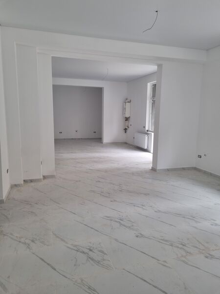 Militari Residence str. Tineretului 20, 92 mp vad comercial